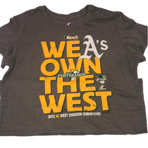 Majestic Tops - Women’s Oakland Athletics t shirt size XL